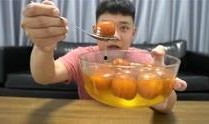被爆料的食品能吃吗视频,被爆料食品能否安心食用？