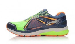 李宁跑步鞋爆料视频