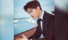 娱乐圈吃瓜男明星是谁啊,揭秘那些被热议的男星幕后故事